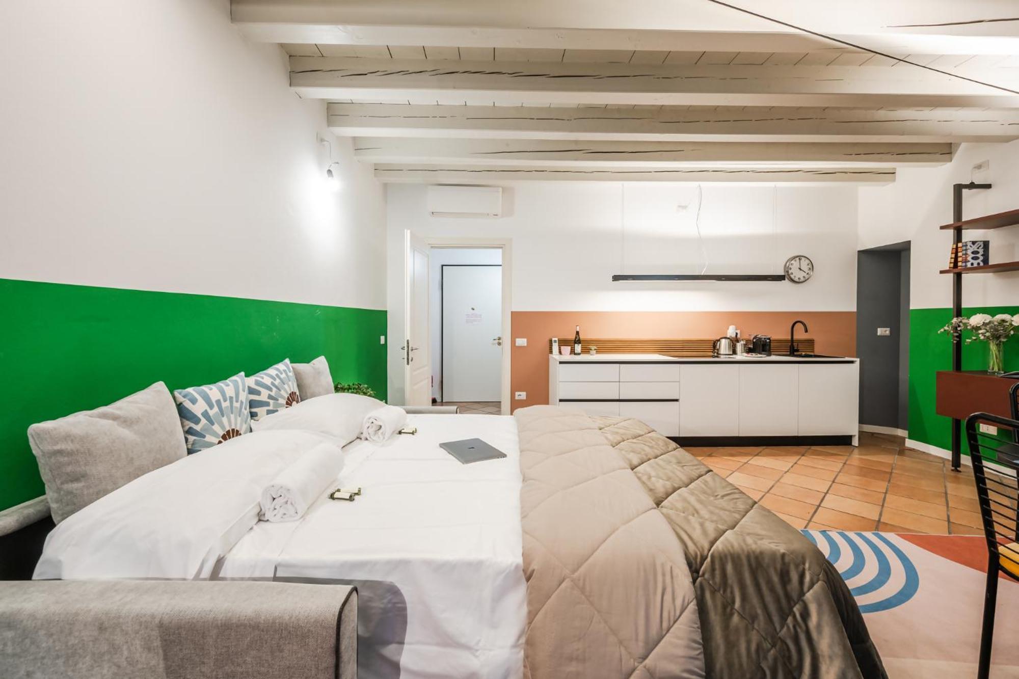 Riverwalk Al Castello Indipendent Apartments Verona Exterior photo