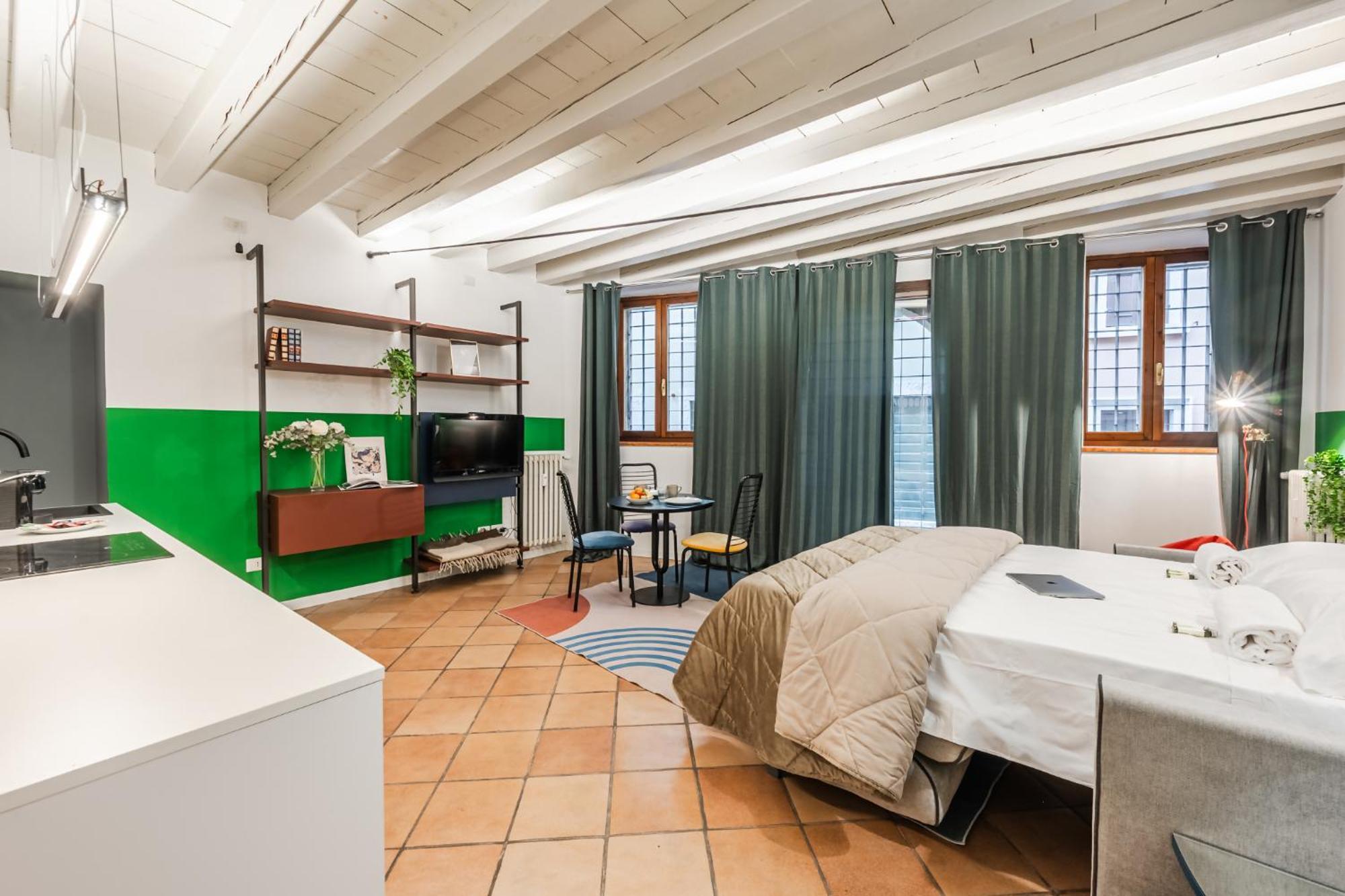 Riverwalk Al Castello Indipendent Apartments Verona Exterior photo